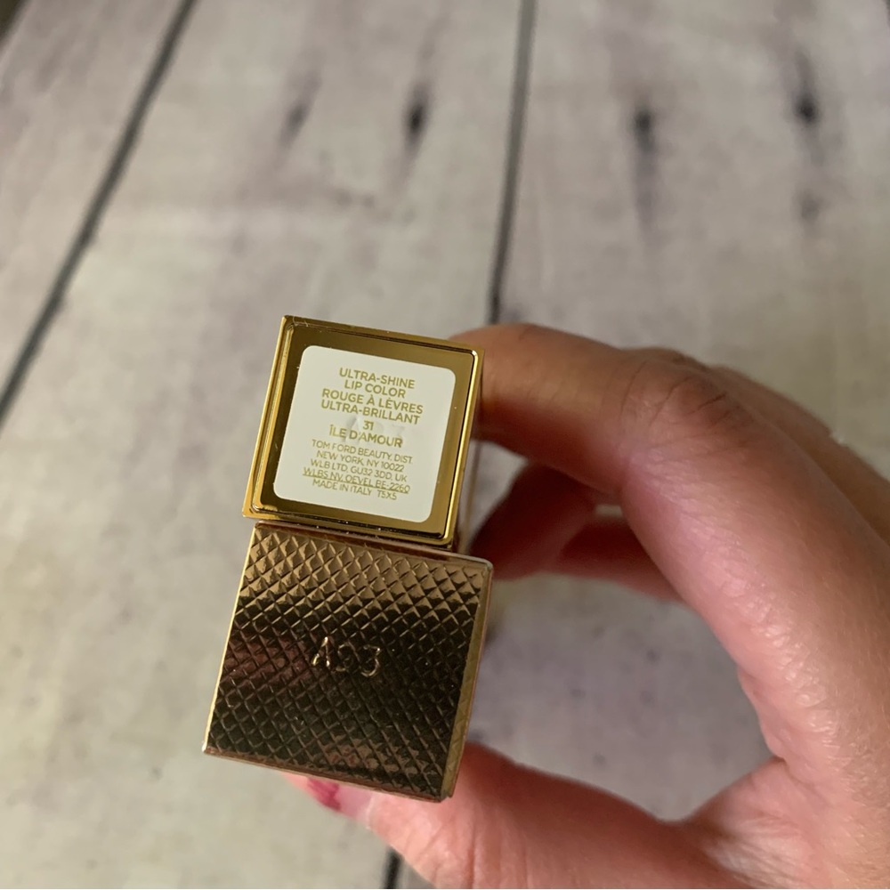 Tom Ford Soleil Ultra Shine Lip Color Lipstick 31 iLE D’AMOUR 0.11 Oz - Picture 4 of 4